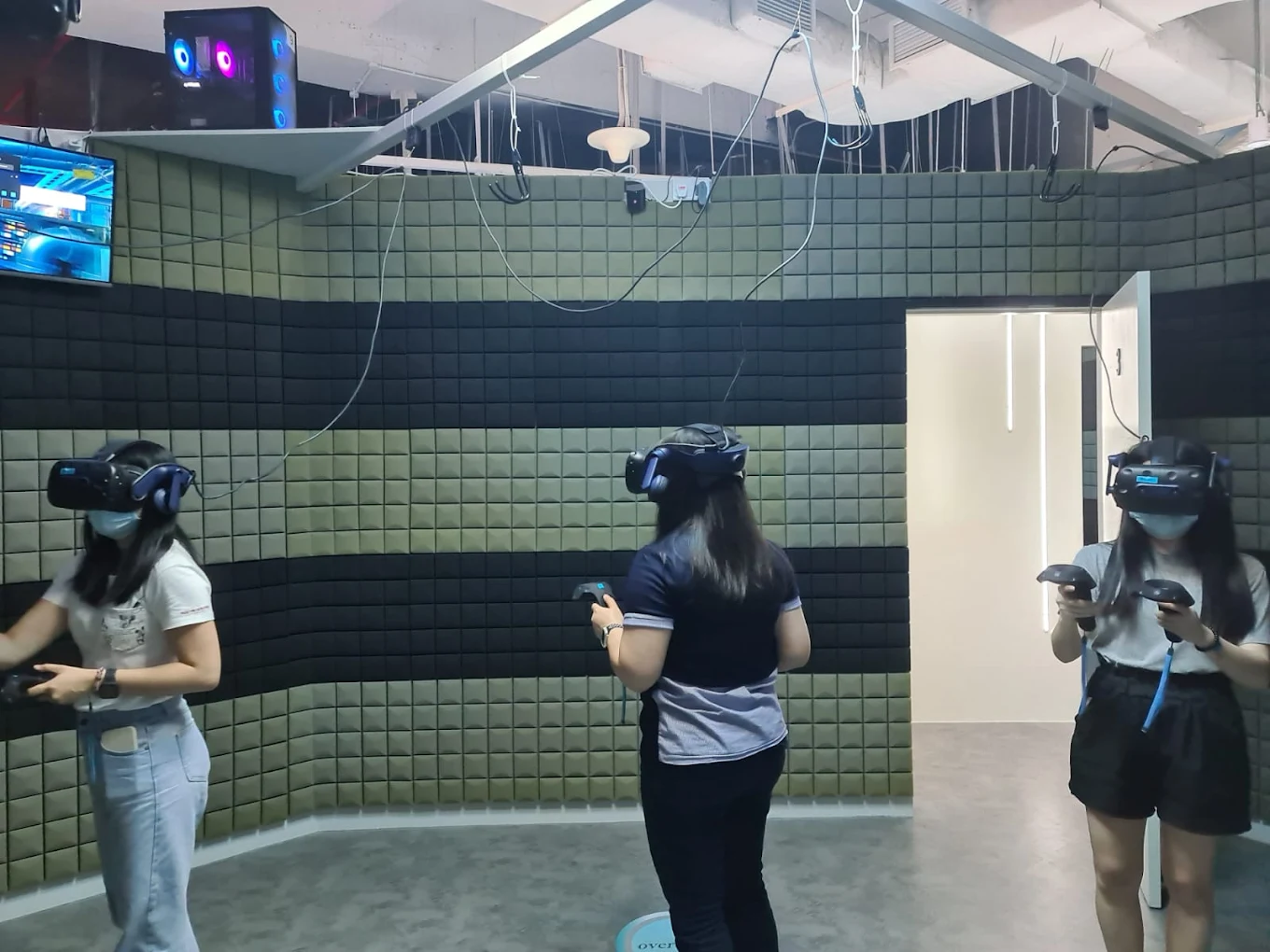 VR Escape gameplay at Overworld VR Kallang